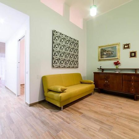 Stazione Treni - Wi-Fi & Netflix Cozy Space Apartman Salerno Kültér fotó