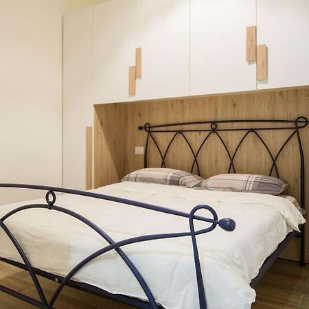 Stazione Treni - Wi-Fi & Netflix Cozy Space Apartman Salerno Kültér fotó