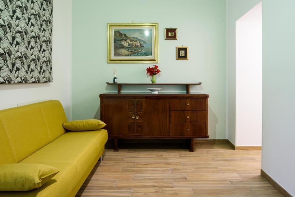 Stazione Treni - Wi-Fi & Netflix Cozy Space Apartman Salerno Kültér fotó