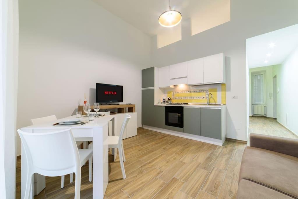 Stazione Treni - Wi-Fi & Netflix Cozy Space Apartman Salerno Kültér fotó