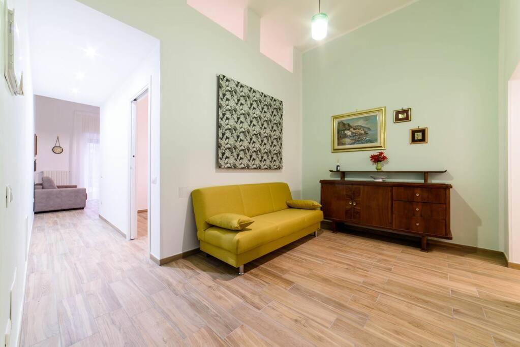 Stazione Treni - Wi-Fi & Netflix Cozy Space Apartman Salerno Kültér fotó
