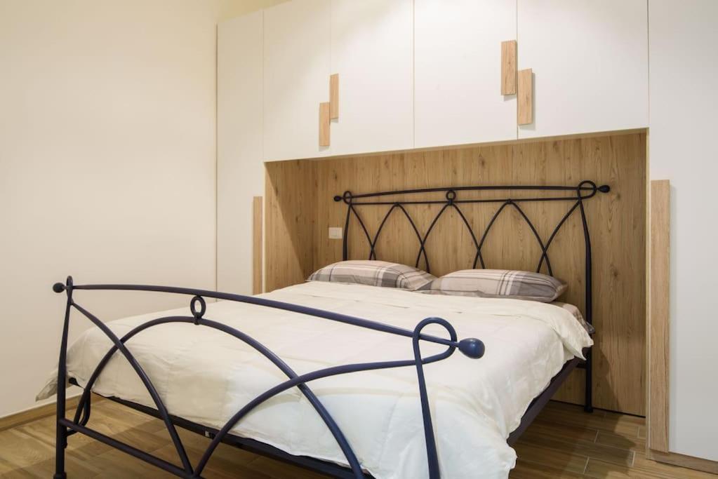 Stazione Treni - Wi-Fi & Netflix Cozy Space Apartman Salerno Kültér fotó